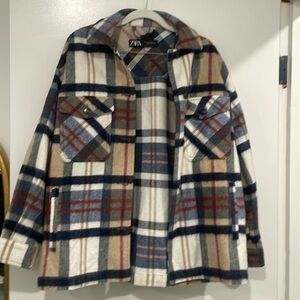 ZARA Plaid Front Pocket Shacket Medium